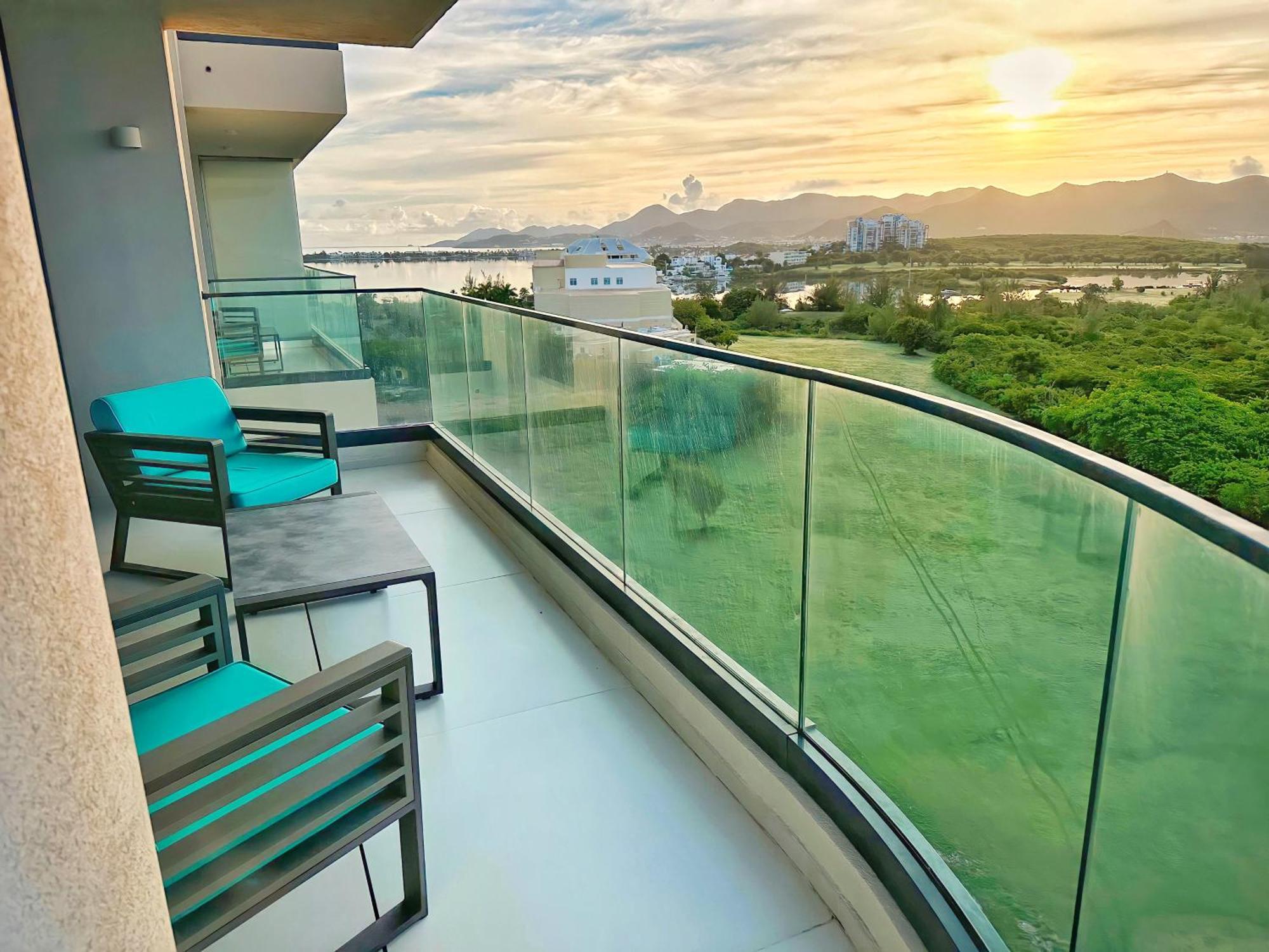 Mullet Bay Suites - Your Luxury Stay Awaits Cupecoy  Extérieur photo